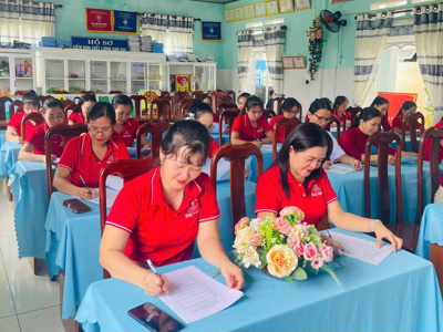 Chùm ảnh tập huấn vệ sinh an toàn thực phẩm tại trường MN Đại Hòa – ảnh 5