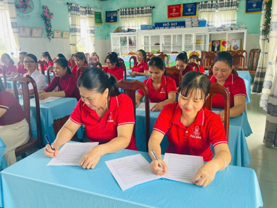 Chùm ảnh tập huấn vệ sinh an toàn thực phẩm tại trường MN Đại Hòa – ảnh 4