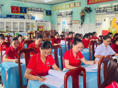 Chùm ảnh tập huấn vệ sinh an toàn thực phẩm tại trường MN Đại Hòa – ảnh 3