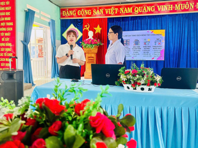 Chùm ảnh Tập huấn phòng chống bệnh tay chân miệng tại trường MN Đại Hòa – ảnh 2