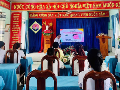 Chùm ảnh Tập huấn phòng chống bệnh tay chân miệng tại trường MN Đại Hòa