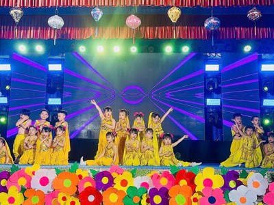 TRƯỜNG MẦM NON ĐẠI HÒA TỔ CHỨC ĐÊM VĂN NGHỆ “RẠNG RỠ VIỆT NAM” MỪNG KỶ NIỆM 121 NĂM  SINH NHẬT BÁC 19-5-2026 – ảnh 5