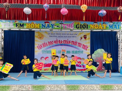 Ảnh_Ngày hội Sách với chủ đề “Văn hóa đọc mở ra chân trời tri thức” – ảnh 9