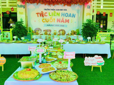 Chùm ảnh_ Tiệc liên hoan cuối năm