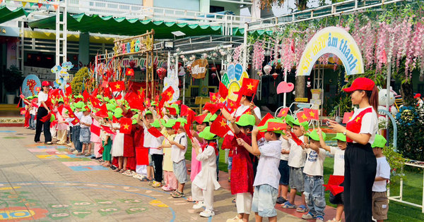 Chùm ảnh_ Tham quan di tích lịch sử "Đền tưởng niệm_Cây da lý" - Ảnh 4