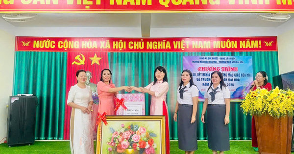 ẢNH_ GIAO LƯU KẾT NGHĨA TRƯỜNG MN ĐẠI HÒA_MẪU GIÁO HOA MAI - Ảnh 3