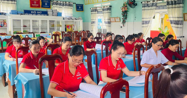 Chùm ảnh tập huấn vệ sinh an toàn thực phẩm tại trường MN Đại Hòa - Ảnh 4