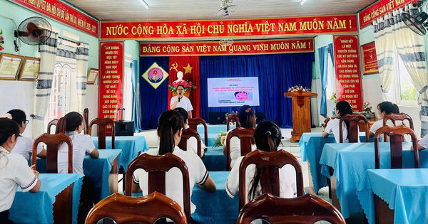 Chùm ảnh Tập huấn phòng chống bệnh tay chân miệng tại trường MN Đại Hòa - Ảnh 5