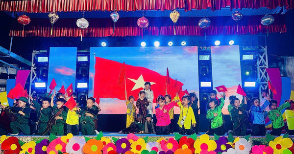 TRƯỜNG MẦM NON ĐẠI HÒA TỔ CHỨC ĐÊM VĂN NGHỆ “RẠNG RỠ VIỆT NAM” MỪNG KỶ NIỆM 121 NĂM  SINH NHẬT BÁC 19-5-2026 - Ảnh 10