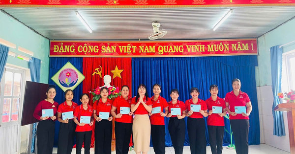 TẬP HUẤN VỆ SINH AN TOÀN THỰC PHẨM  TẠI TRƯỜNG MẦM NON ĐẠI HÒA NĂM HỌC 2025 - 2026