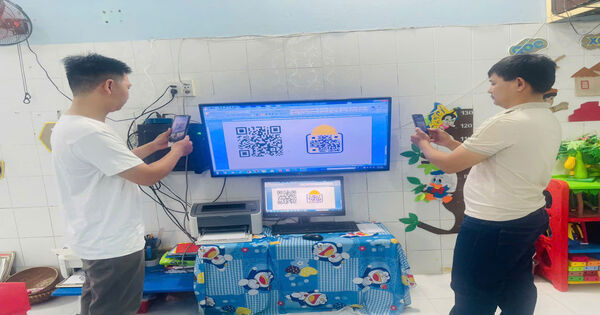 TUYÊN TRUYỀN HƯỚNG DẪN PHỤ HUYNH QUÉT MÃ QR SỬ DỤNG CÔNG NGHỆ SỐ