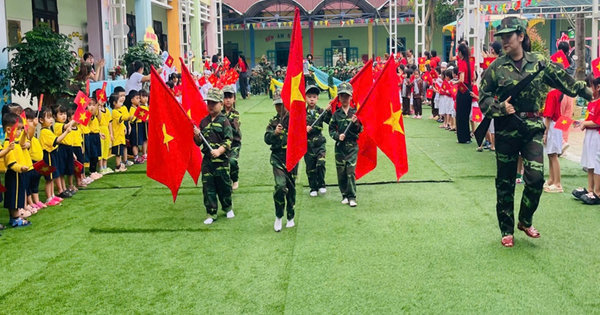 Ảnh bài viết: Tổ mẫu giáo Nhỡ tổ chức hoạt động trải nghiệm Vui cùng chiến sĩ