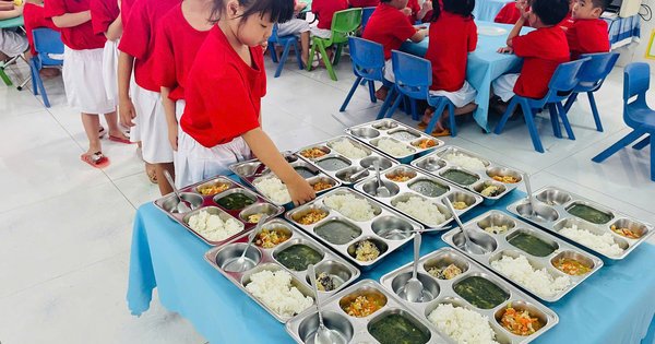 Ảnh bài viết: BỮA ĂN VUI VẺ- ĐỦ CHẤT CỦA CÁC BÉ