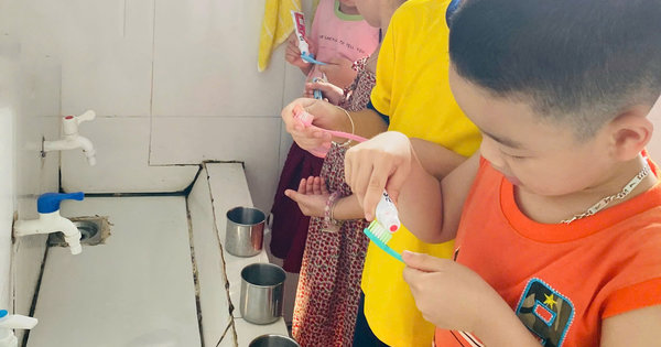 Ảnh bài viết: HÌNH THÀNH THÓI QUEN VỆ SINH RĂNG MIỆNG CHO TRẺ