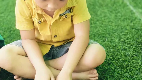 LỚP LỚN 2-BÉ VUI TẠO HÌNH CÙNG NGUYÊN VẬT LIỆU THIÊN NHIÊN