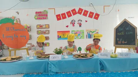 TỰ TAY VẮT NƯỚC CAM- TRẢI NGHIỆM THÚ VỊ CỦA CÁC BÉ LỚP LỚN 3
