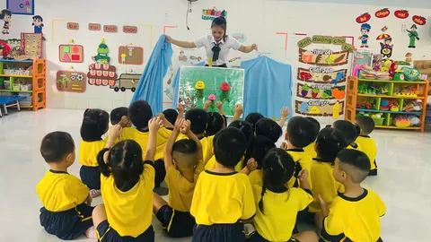 Tổ mẫu giáo Nhỡ tổ chức chuyên đề Phát triển thẩm mỹ với hoạt động Tạo Hình