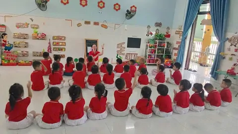LỚP LỚN 3- TRÒ CHƠI TOÁN HỌC- BÀN CỜ RUBIC