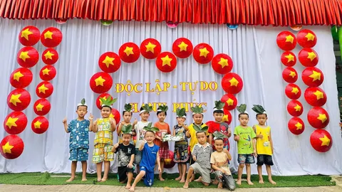 LỚP NHỠ 2: Hoạt động trải nghiệm Giỗ tổ Hùng Vương