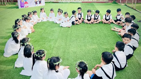 KỶ YÊU TUỔI THƠ- DẤU ẤN NGÀY RA TRƯỜNG